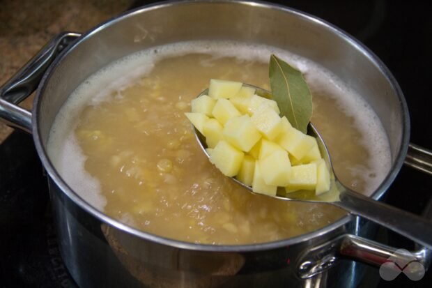 Pea soup without meat and frying: photo of recipe preparation, step 4