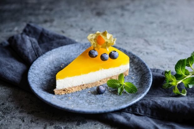 Mango Cheesecake is a simple and delicious recipe, how to cook step by step