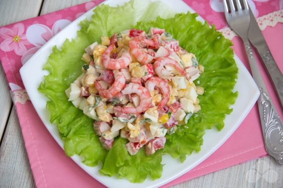 Crab salad with shrimp: photo of recipe preparation, step 5