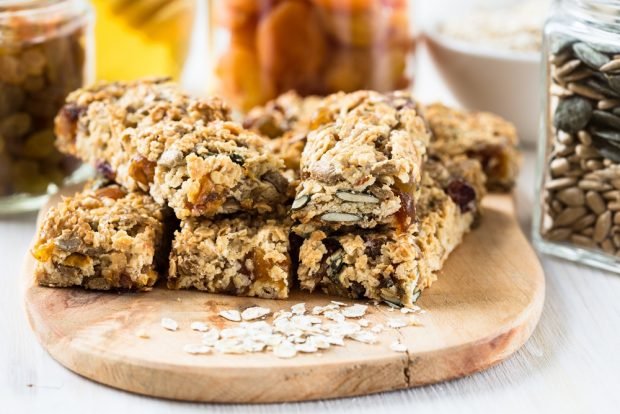 Pumpkin seed and raisin bars – a simple and delicious recipe, how to cook step by step