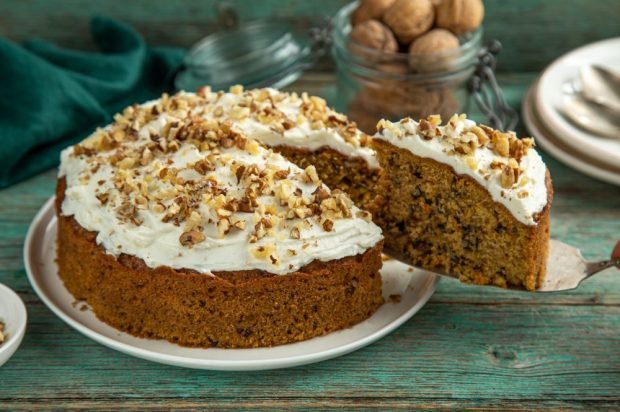 Carrot cake with nuts and cottage cheese icing – a simple and delicious recipe, how to cook step by step