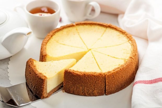 Cheesecake without baking with gelatin is a simple and delicious recipe how to cook step by step