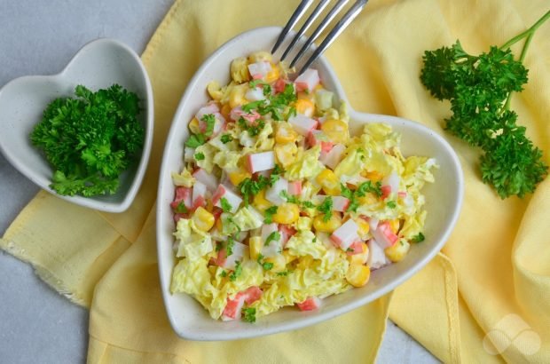 Classic salad of Peking cabbage and crab sticks – a simple and delicious recipe with photos (step by step)