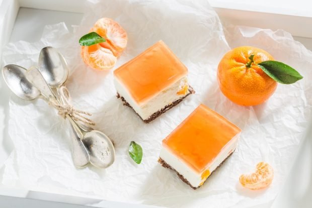 Cheesecake with tangerines is a simple and delicious recipe, how to cook step by step