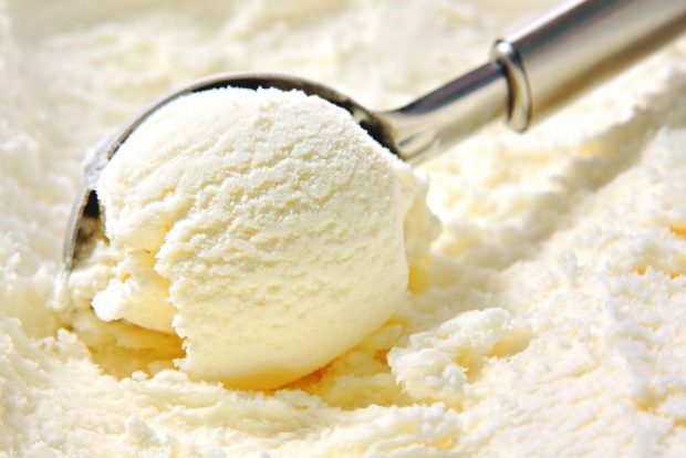 Ice cream from ryazhenka at home is a simple and delicious recipe, how to cook step by step