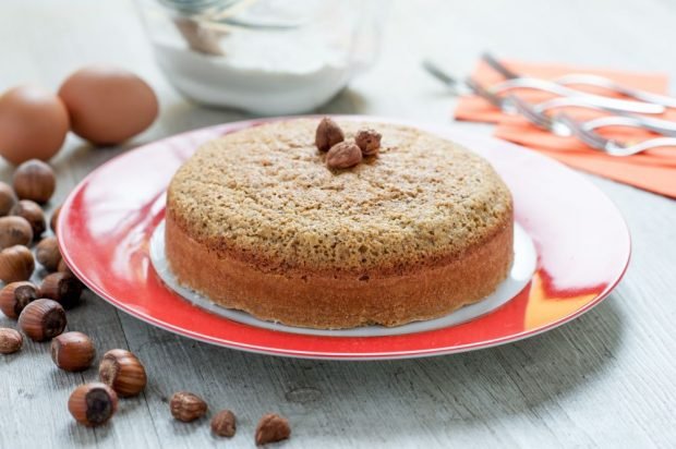 Nut cake is a simple and delicious recipe, how to cook step by step