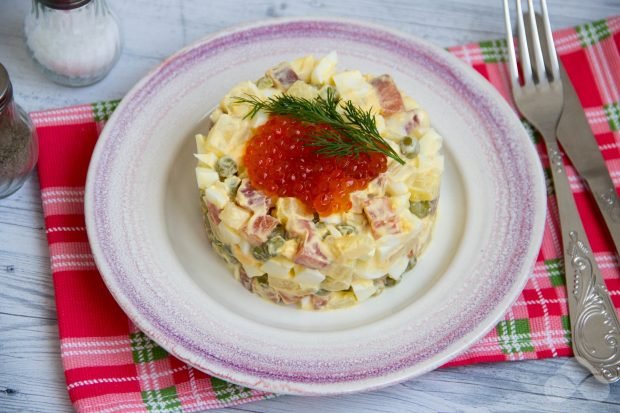 Salad with red fish, eggs, pineapple and green peas – a simple and delicious recipe with photos (step by step)