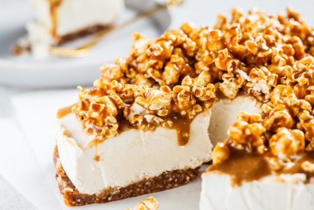 Nut–based coffee cheesecake is a simple and delicious recipe, how to cook step by step