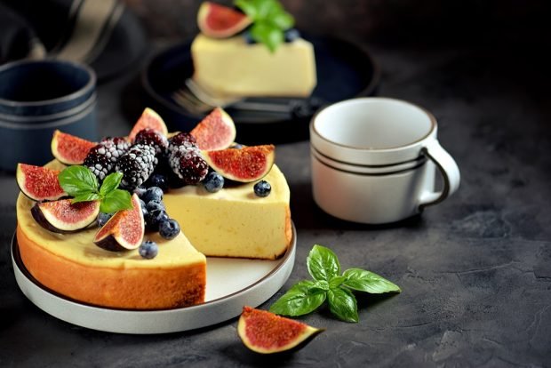 Lemon cheesecake in a slow cooker – a simple and delicious recipe, how to cook step by step