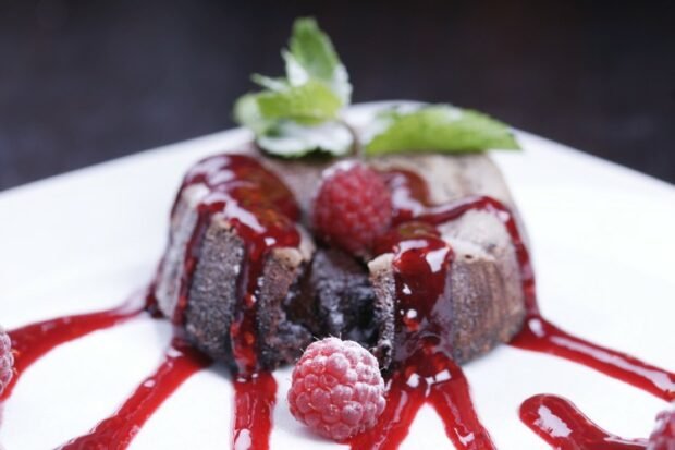 Chocolate fondue with raspberries is a simple and delicious recipe, how to cook step by step