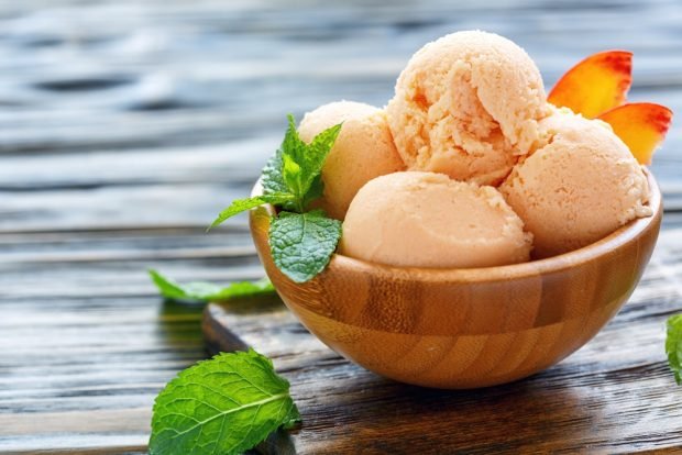 Peach ice cream – a simple and delicious recipe, how to cook step by step