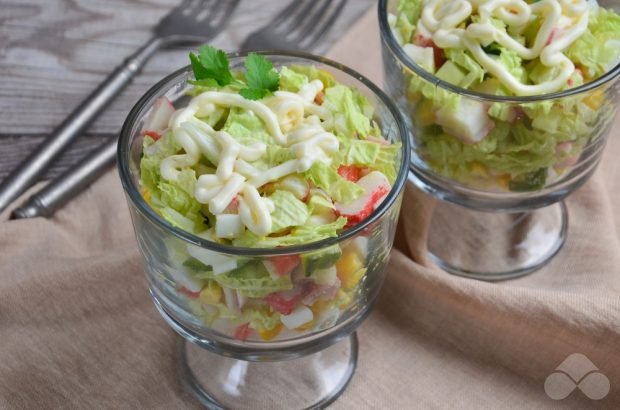 Cocktail salad with crab sticks and Peking cabbage – a simple and delicious recipe with photos (step by step)