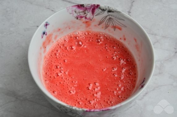 Fresh strawberry jelly : photo of recipe preparation, step 2