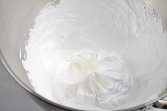 Swiss meringue : photo of recipe preparation, step 4