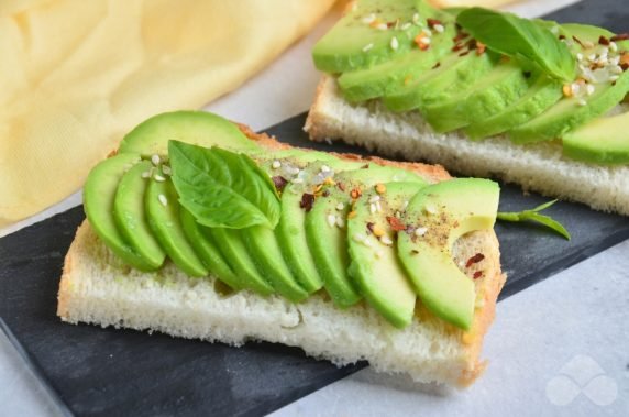 Avocado and chili sandwiches: photo of recipe preparation, step 3