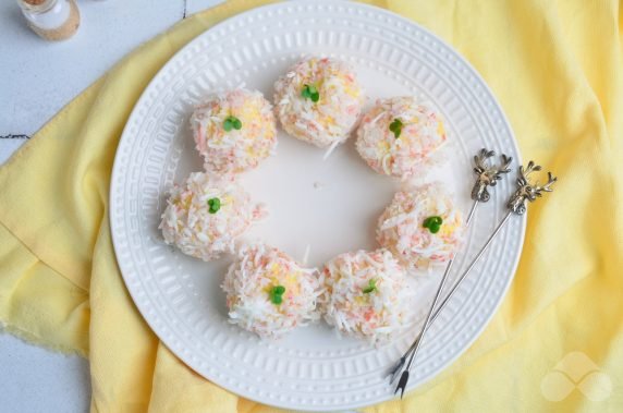 Crab stick balls with olives: photo of recipe preparation, step 6