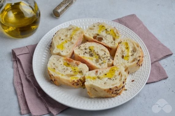 Canapé with olives and salted salmon: photo of recipe preparation, step 1