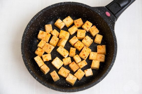 Caesar salad with tofu: photo of recipe preparation, step 1