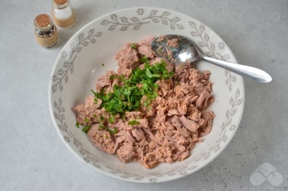 Tuna and greens sandwiches: photo of recipe preparation, step 1