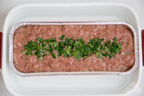 Baked chicken pate with cilantro: photo of recipe preparation, step 5