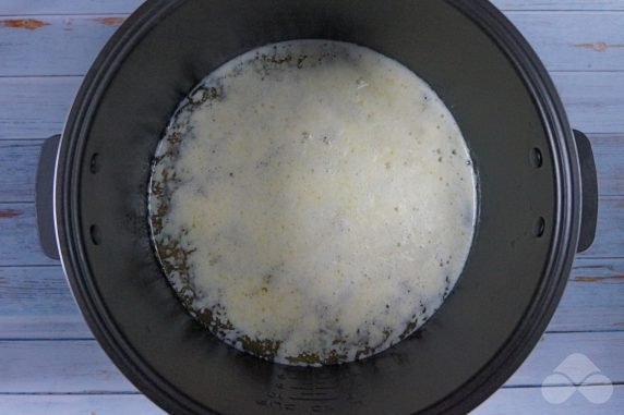 GHEE oil in a slow cooker: photo of recipe preparation, step 4