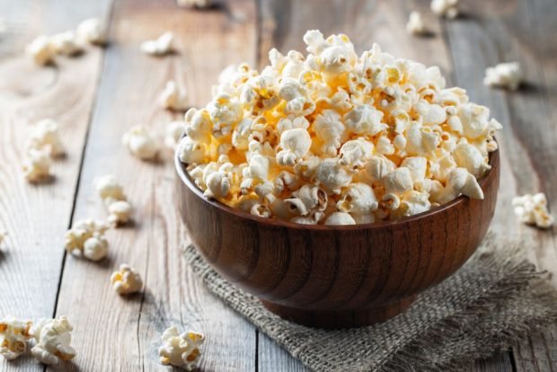 Popcorn in a frying pan – a simple and delicious recipe, how to cook step by step