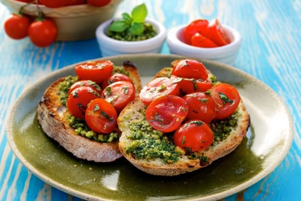 Pesto sandwiches – a simple and delicious recipe, how to cook step by step