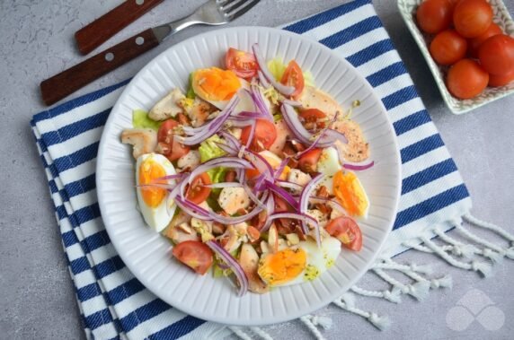 Salad with chicken, vegetables and nuts: photo of recipe preparation, step 5