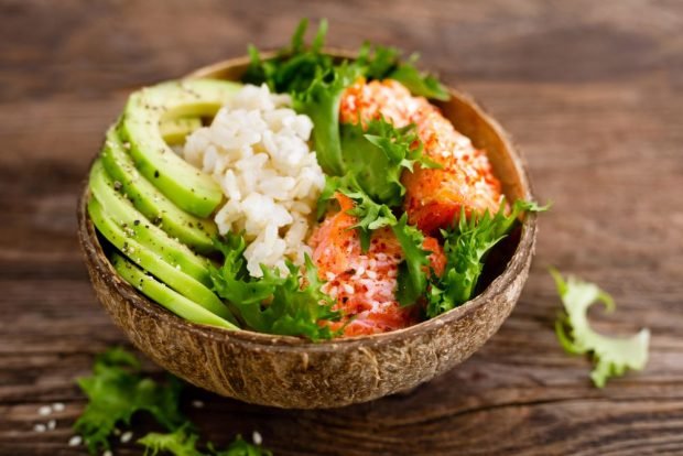 Poke with salmon – a simple and delicious recipe, how to cook step by step