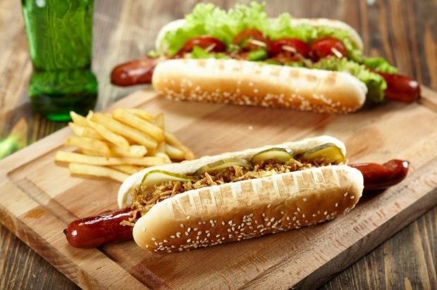 Hot dog with hunting sausage, fried onions and pickles is a simple and delicious recipe, how to cook step by step