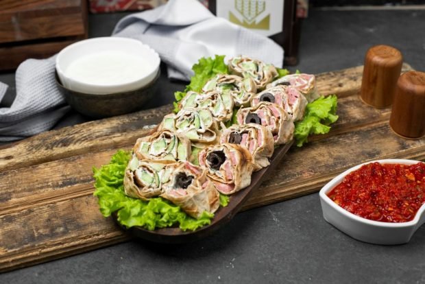 Lavash rolls for a festive table with different fillings