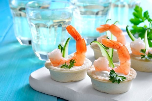 Shrimp tartlets are a simple and delicious recipe, how to cook step by step