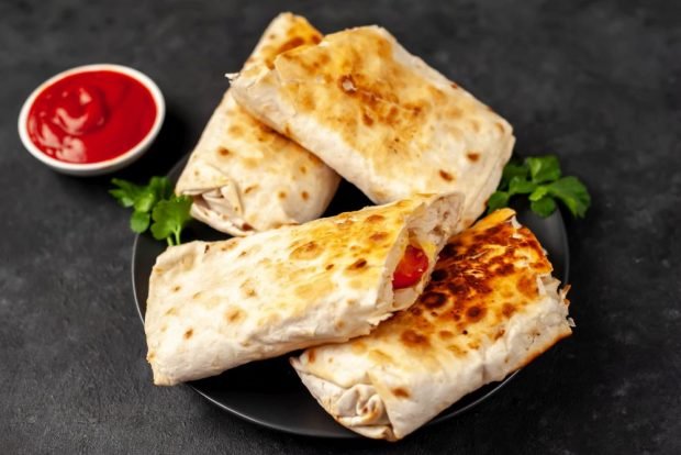 Shawarma in the oven is a simple and delicious recipe, how to cook step by step