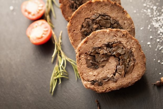 Meatloaf with mushrooms is a simple and delicious recipe, how to cook step by step