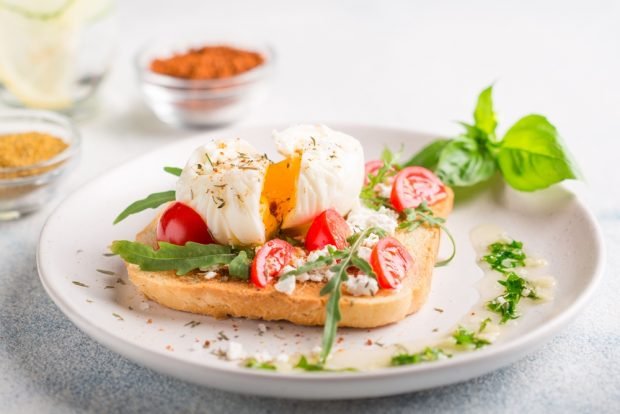 Sandwich with arugula and poached egg – a simple and delicious recipe, how to cook step by step