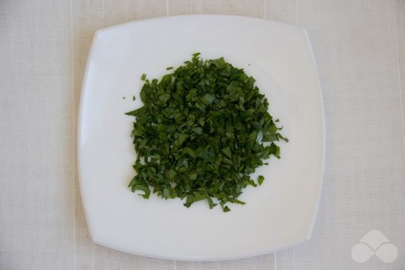 Vitamin salad of Peking cabbage and carrots: photo of recipe preparation, step 4