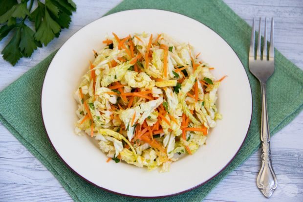 Vitamin salad of Peking cabbage and carrots – a simple and delicious recipe with photos (step by step)