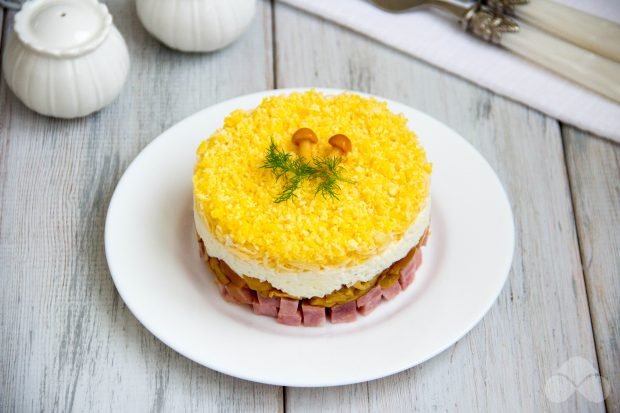 Puff salad with pickled mushrooms, ham, cheese and eggs – a simple and delicious recipe with photos (step by step)