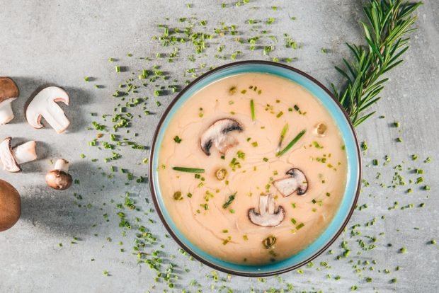 Mushroom and chicken puree soup is a simple and delicious recipe, how to cook step by step