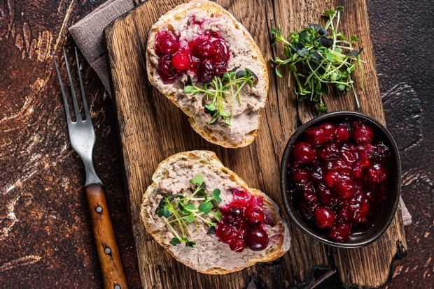 Sandwiches with pate and cherries – a simple and delicious recipe, how to cook step by step