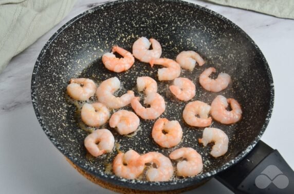 Vegetable salad with shrimp: photo of recipe preparation, step 5