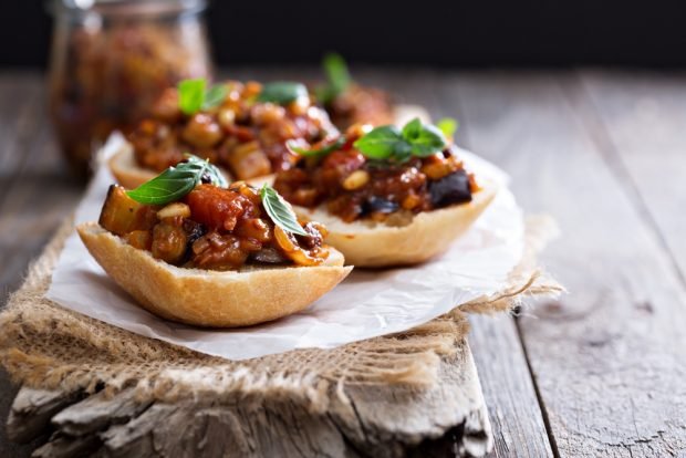 Canapes with eggplant and tomatoes – a simple and delicious recipe, how to cook step by step