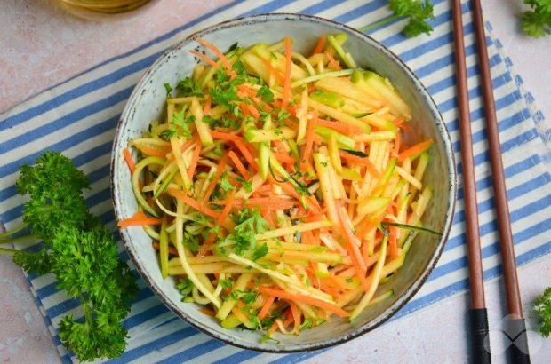 Korean salad with zucchini – a simple and delicious recipe with photos (step by step)