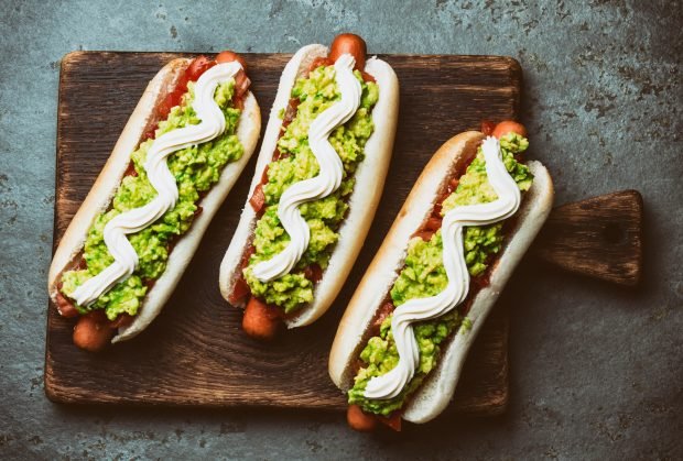 Hot dog with tomatoes and guacamole is a simple and delicious recipe, how to cook step by step