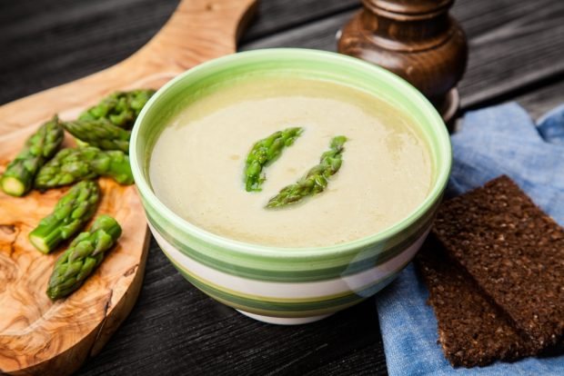 Asparagus soup is a simple and delicious recipe, how to cook step by step