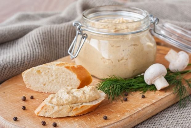 Mushroom pate of champignons is a simple and delicious recipe, how to cook step by step