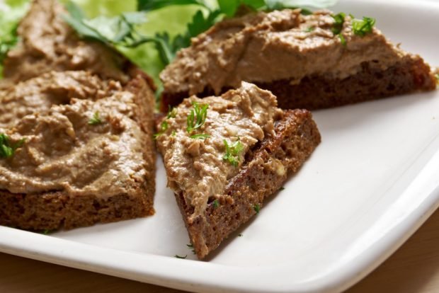 Dietary chicken liver pate is a simple and delicious recipe, how to cook step by step