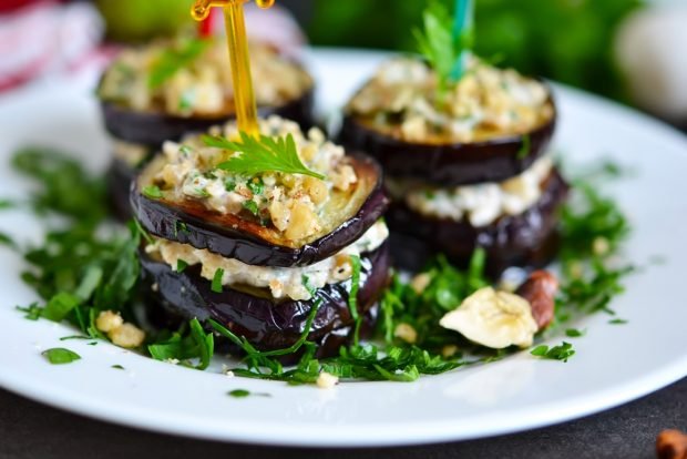 Eggplant canapé is a simple and delicious recipe, how to cook step by step