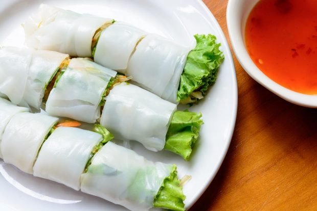 Spring rolls with chicken and vegetables are a simple and delicious recipe, how to cook step by step