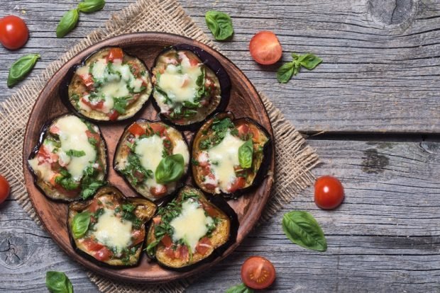 Baked eggplant with cheese